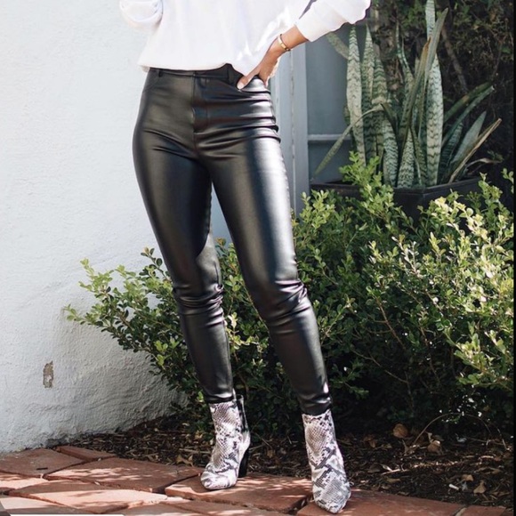 Ankle High Chunky Heel Textured Snake Print Bootie - Picture 7 of 11